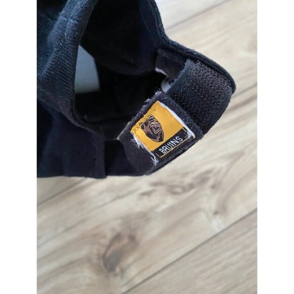 Boston Bruins CCM Hat - Picture 3 of 5